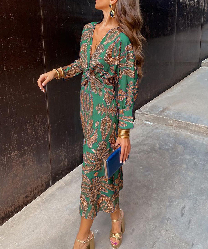 Isadora™ – Elegáns Midi Ruha Időtlen Mintával