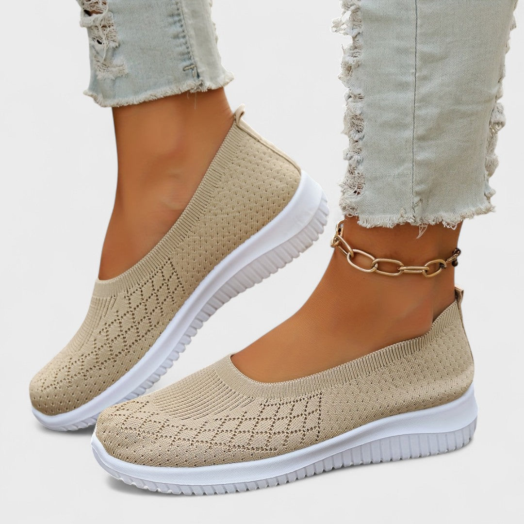 Renáta | Légáteresztő kényelmes Renáta cipők